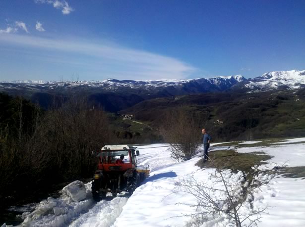 Fresa per togliere la neve dal punto più alto